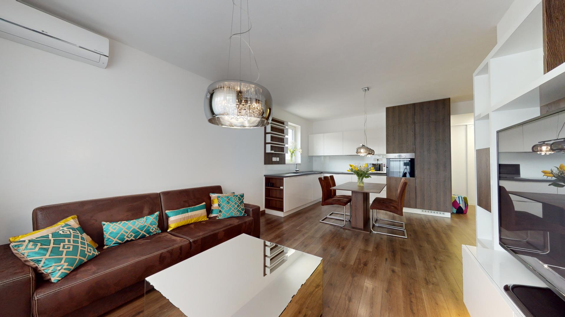 Pôvabný 2-izb. byt na prenájom v komornom projekte Petržalské dvory