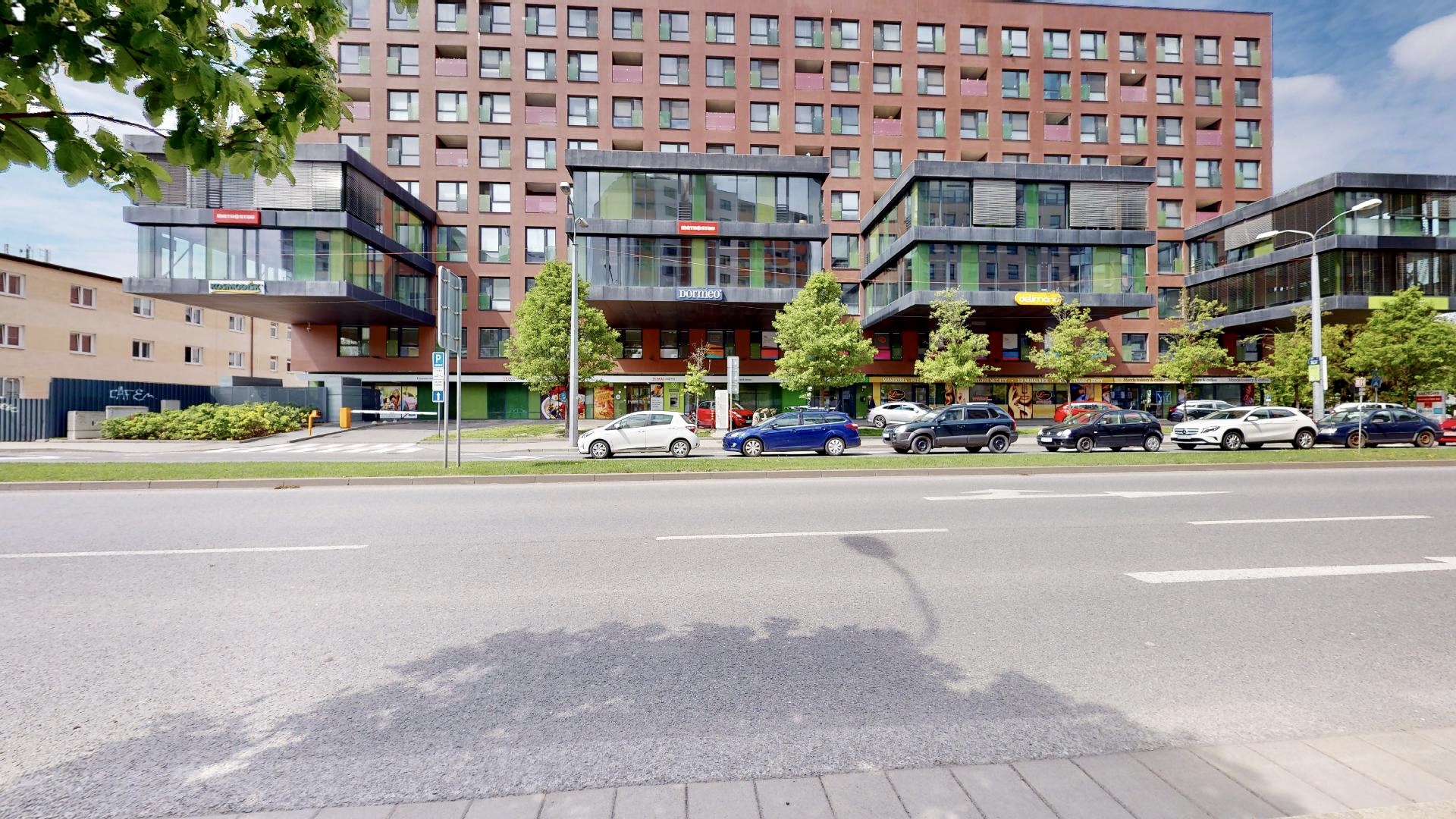 Garážové státie, BA II - Nivy