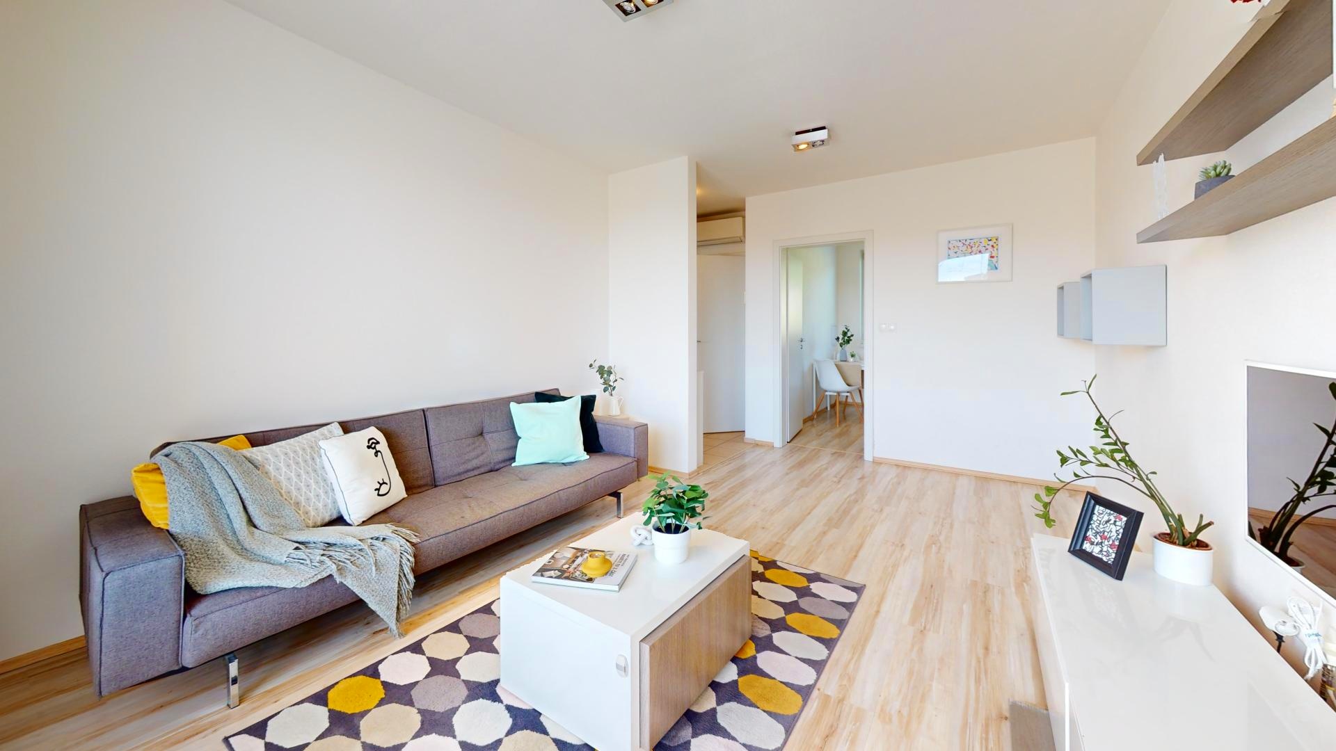 2-IZB. BYT, SVATY JUR 