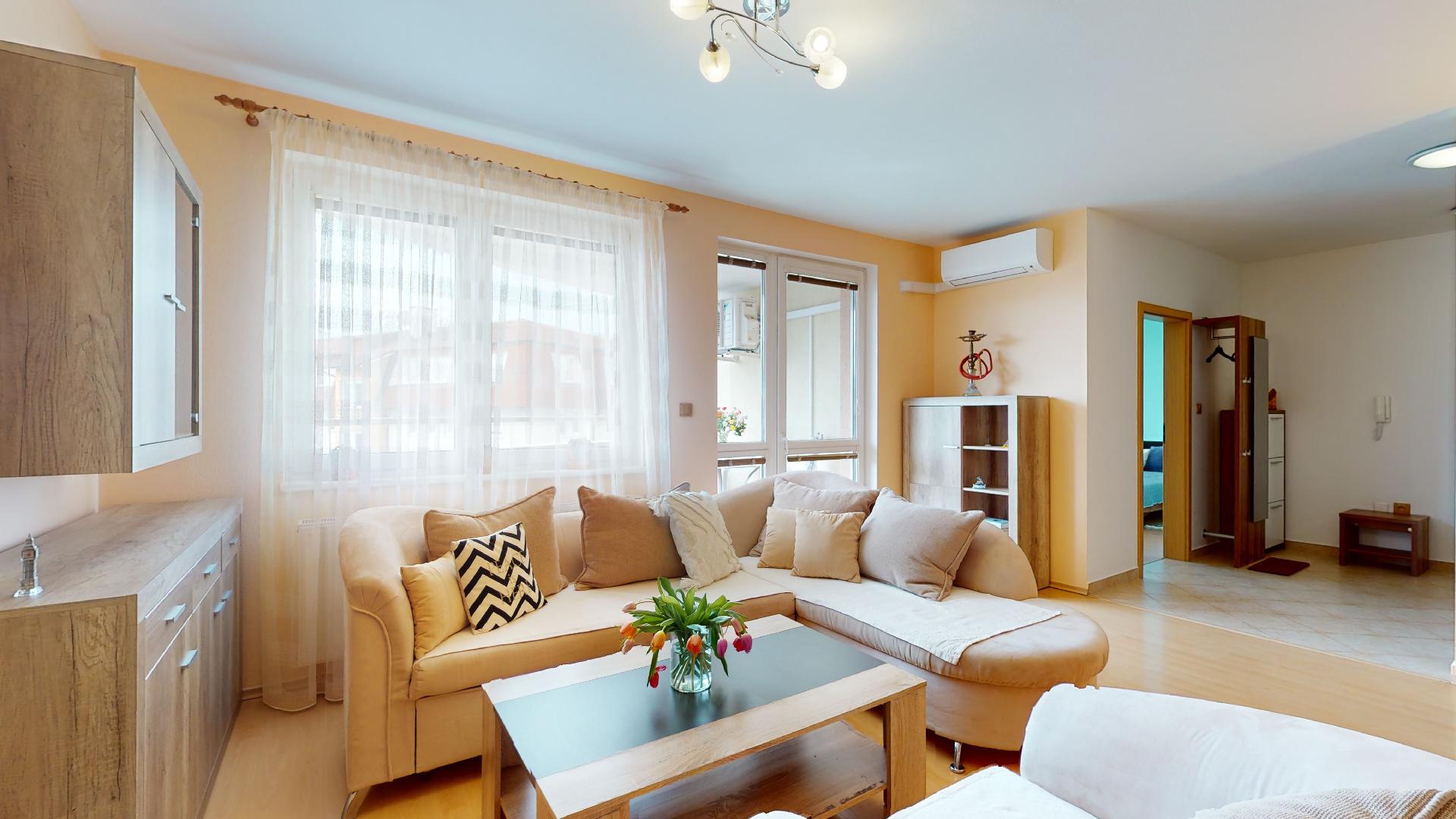 Na prenájom veľký 2i-izb. byt v BA IV - KARLOVA VES