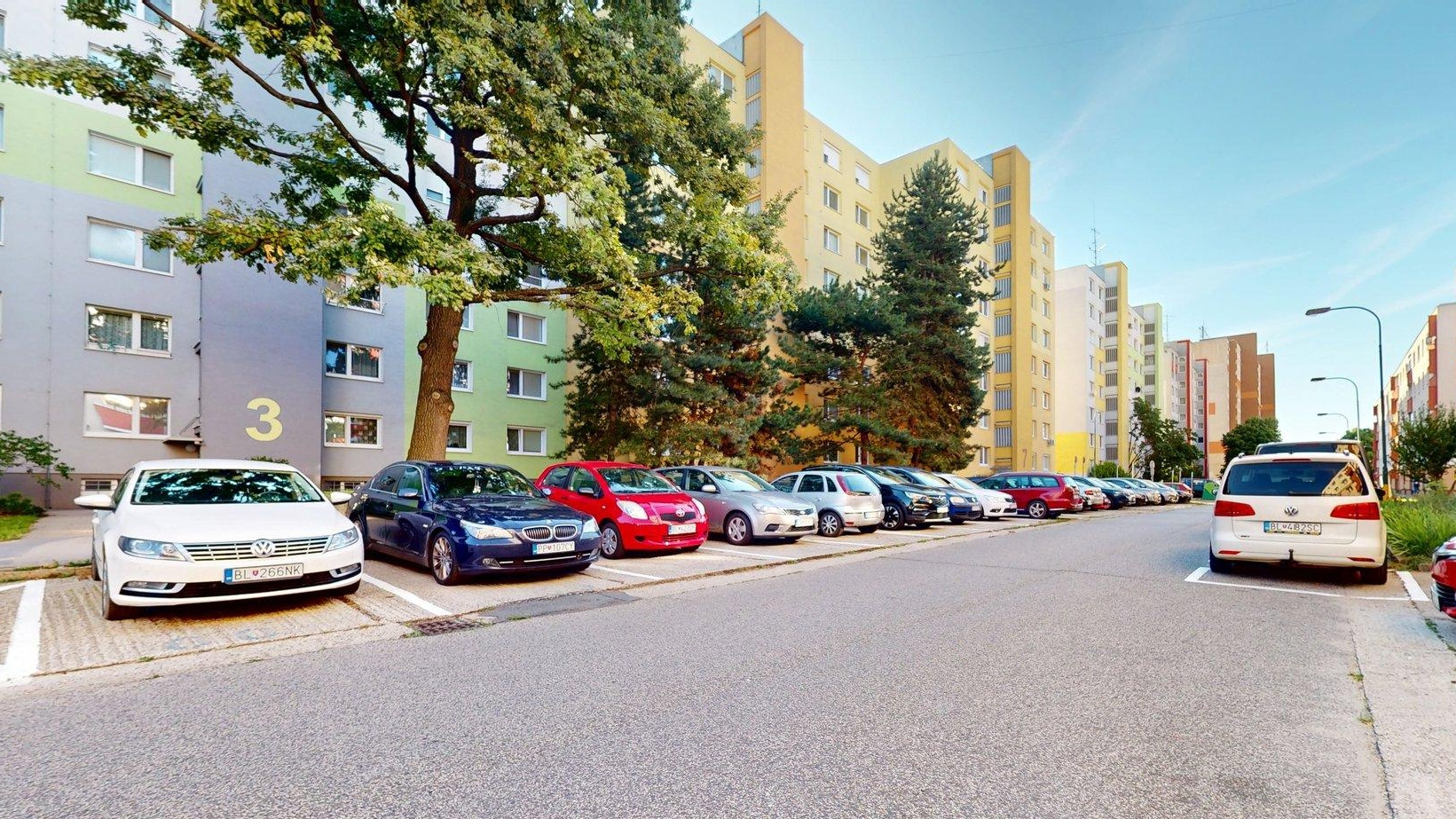 Priestranný 4izb s výhľadmi do zelene oproti EU s návrhom interiéru, BA V - Petržalka