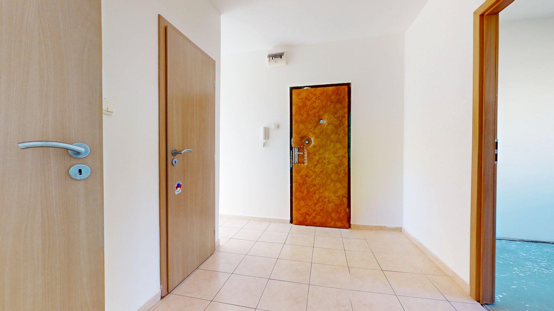 Priestranný 4izb s výhľadmi do zelene oproti EU s návrhom interiéru, BA V - Petržalka