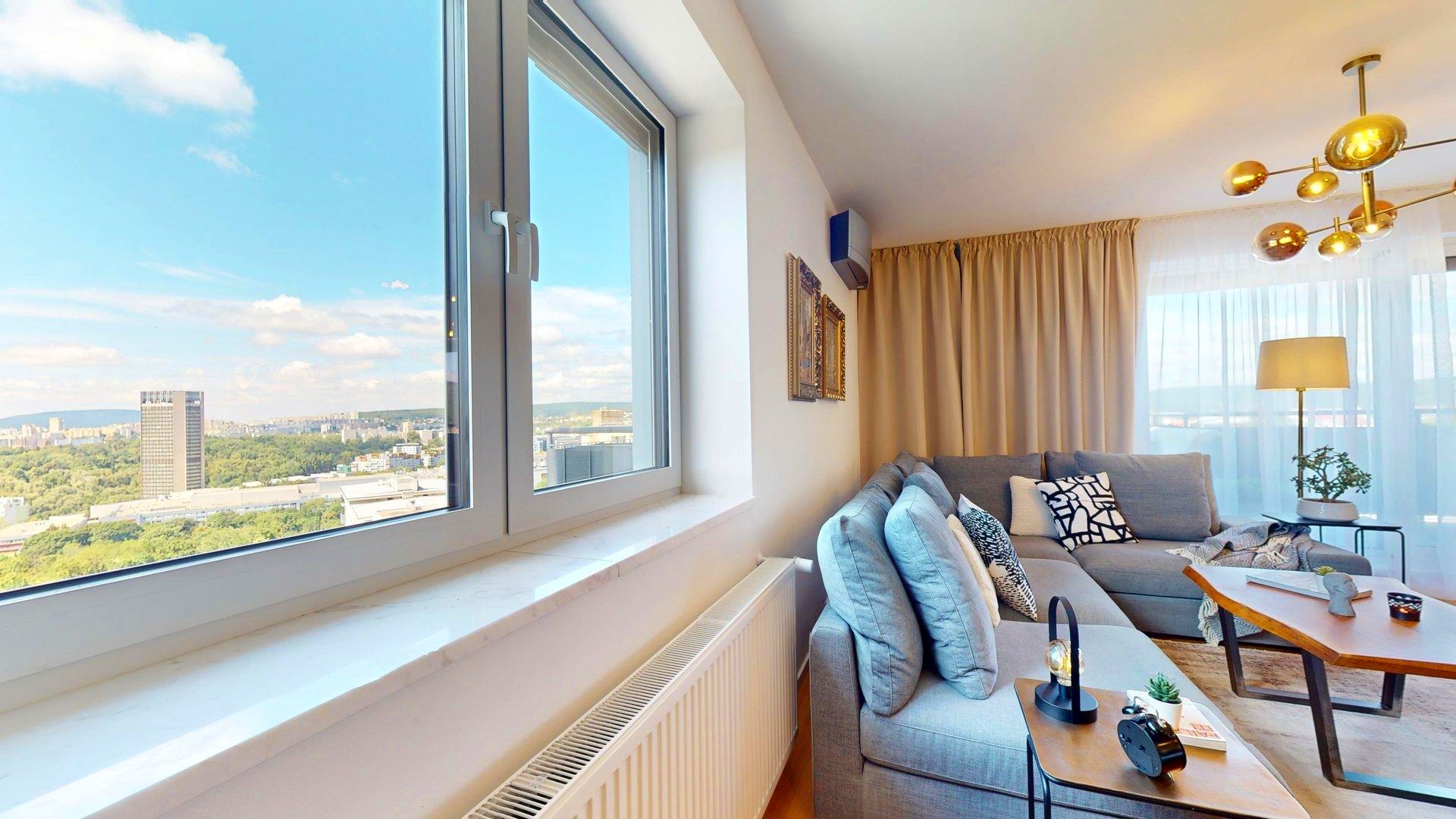 Dychberúci 5i byt s terasou 51m2 aj akumulačným krbom, BA I