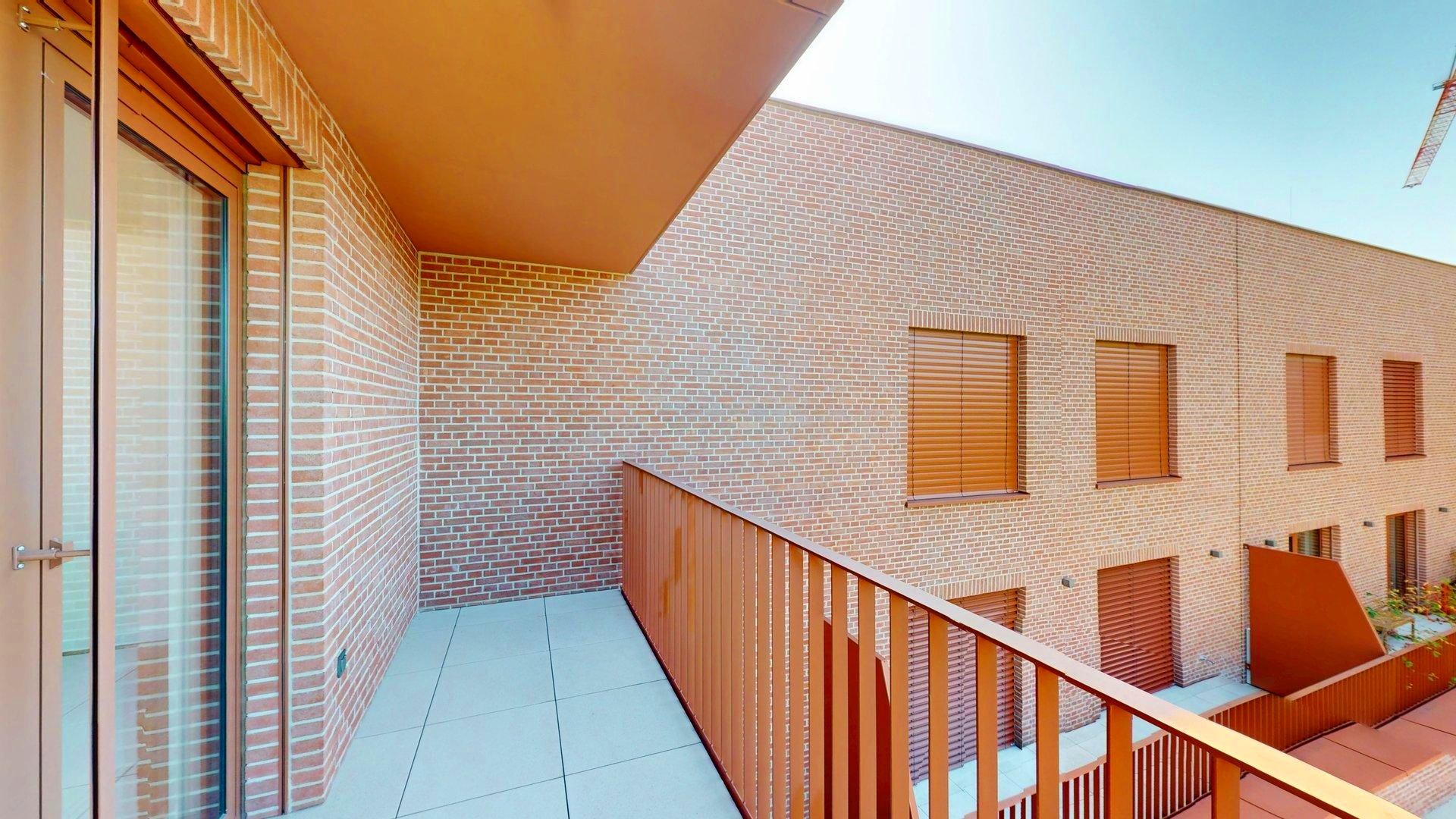 Elegantný 2izb s veľký balkónom a parkovaním, BA II - Nivy