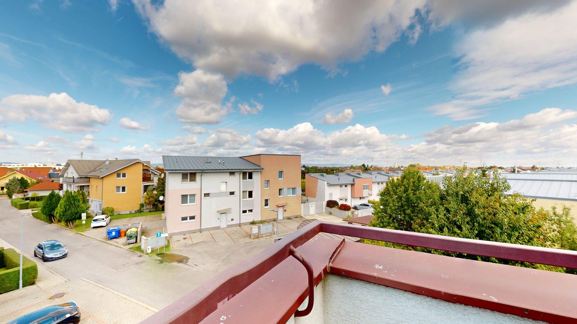 Veľkometrážny 3i byt s 2 terasami aj gar. státiami, SC - Rovinka