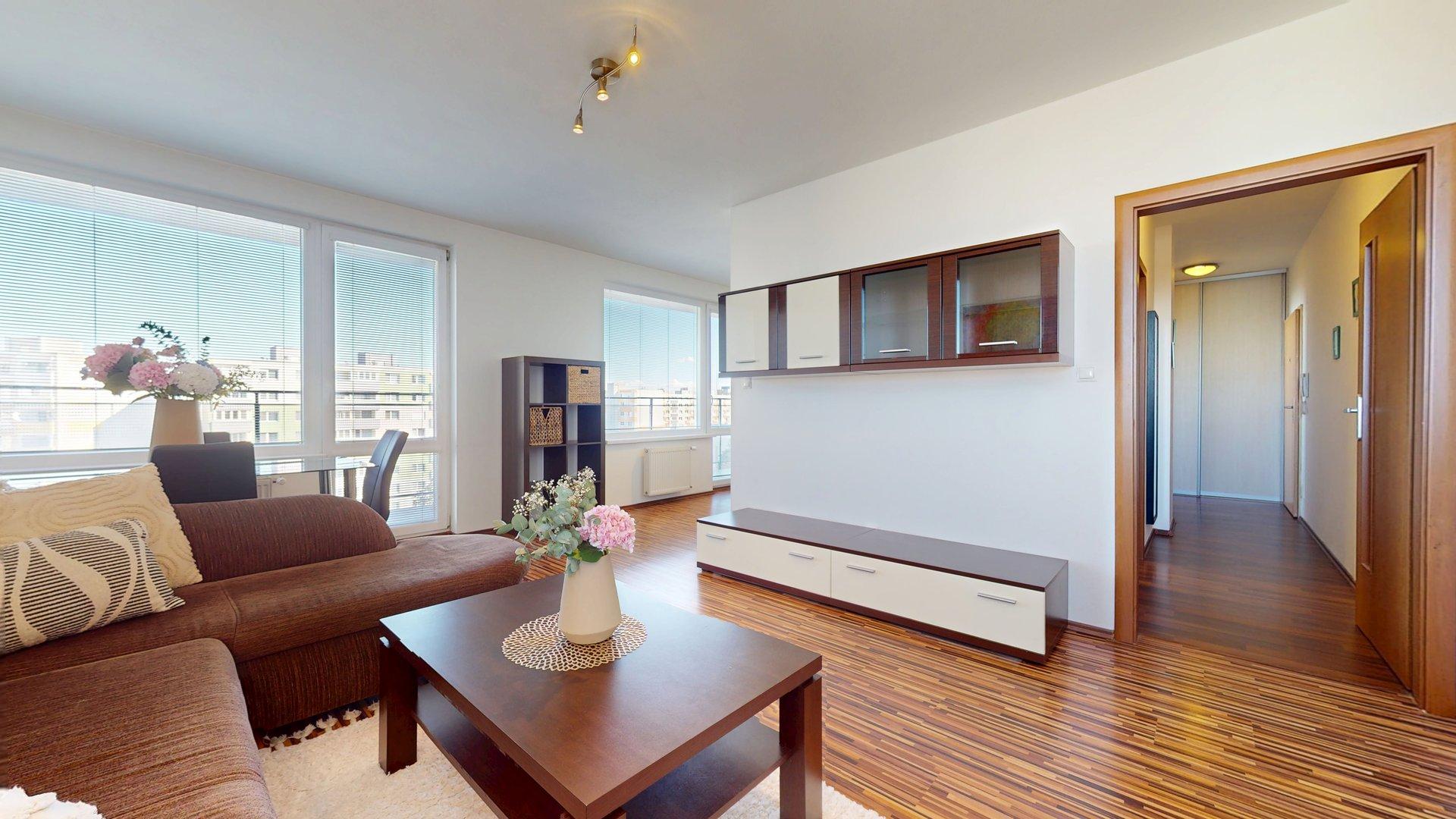 Kompletne zariadený 2-izb. byt s veľkou loggiou v novostavbe na začiatku Podunajských Biskupíc