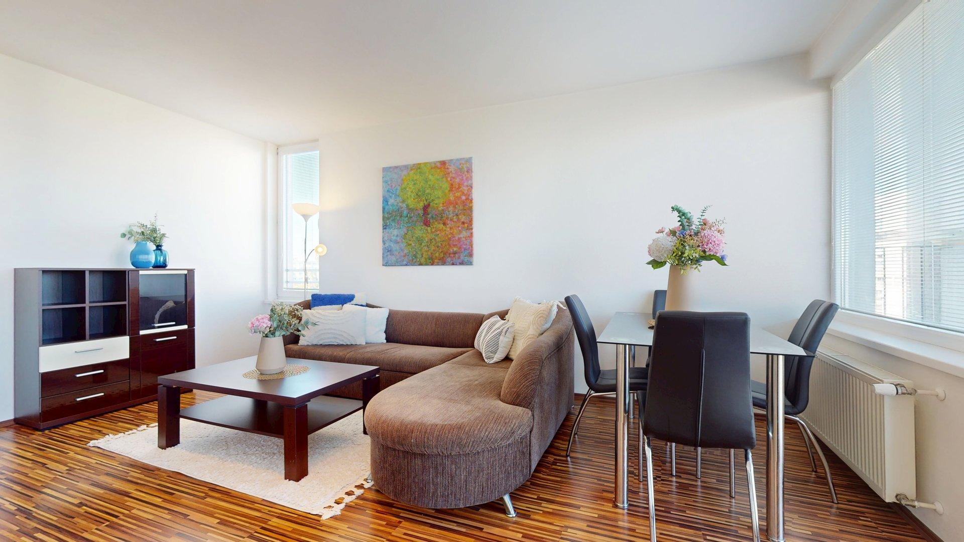 Kompletne zariadený 2-izb. byt s veľkou loggiou v novostavbe na začiatku Podunajských Biskupíc