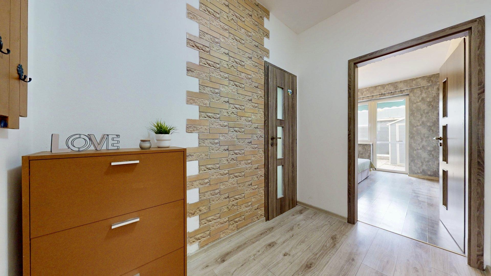 2-izb. byt s dvoma predzáhradkami v projekte Rovinka Residence II