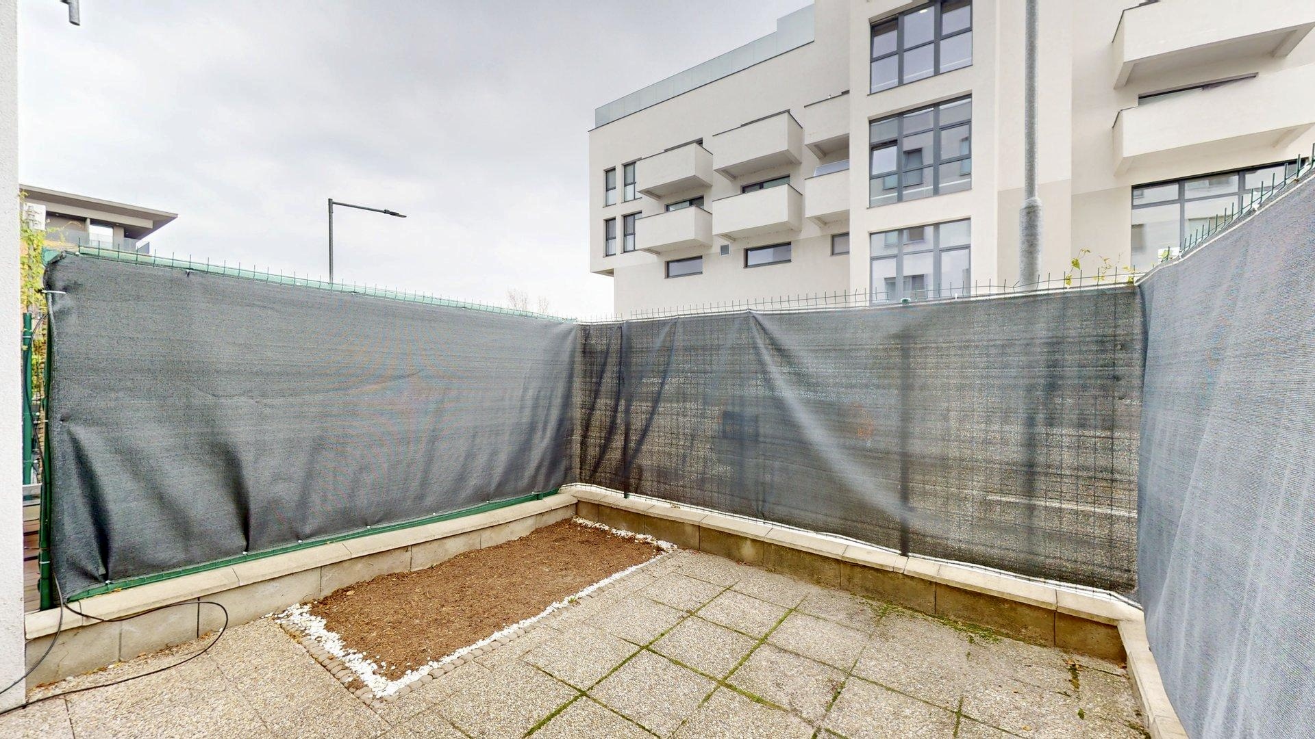 2-izb. byt s dvoma predzáhradkami v projekte Rovinka Residence II