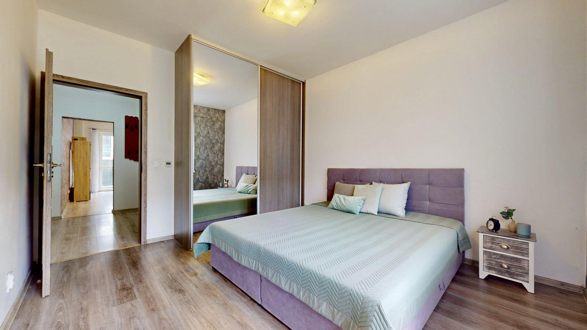 2-izb. byt s dvoma predzáhradkami v projekte Rovinka Residence II