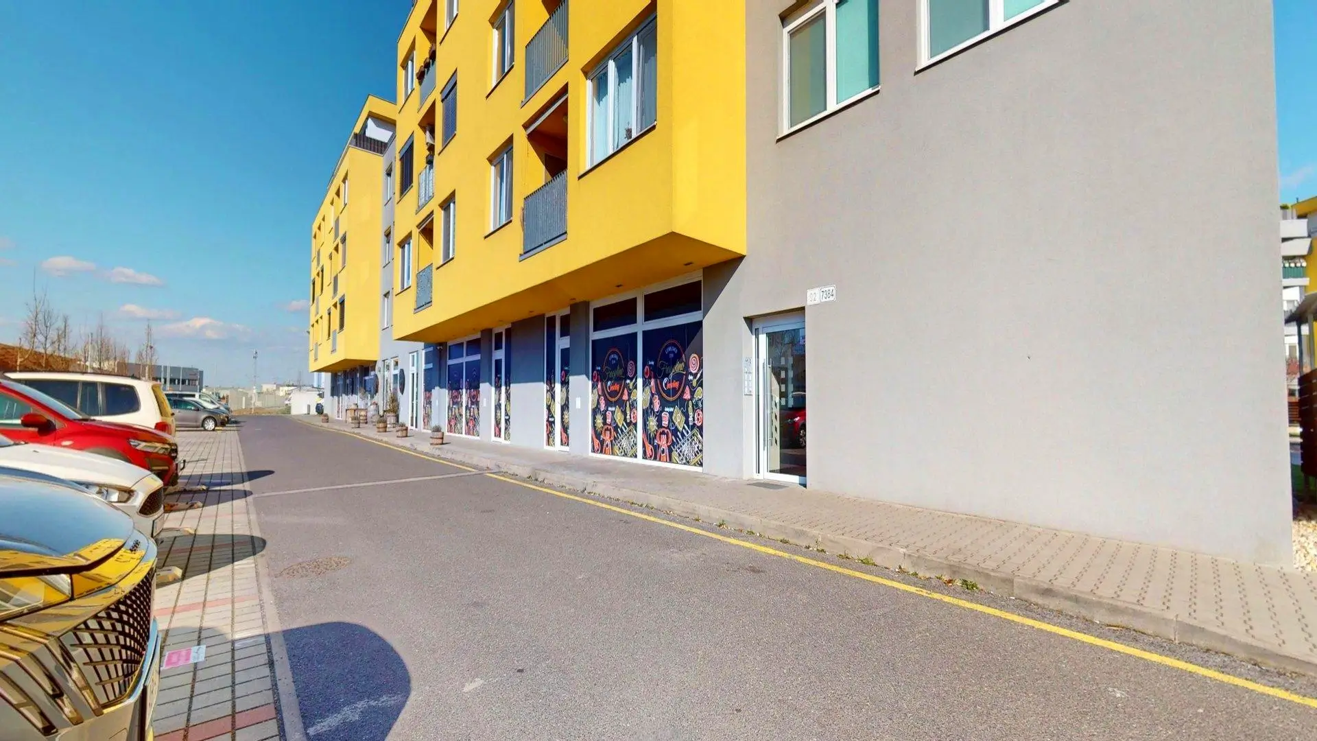 Výmerou štedrý 2i byt so zariadením, BA IV - DNV