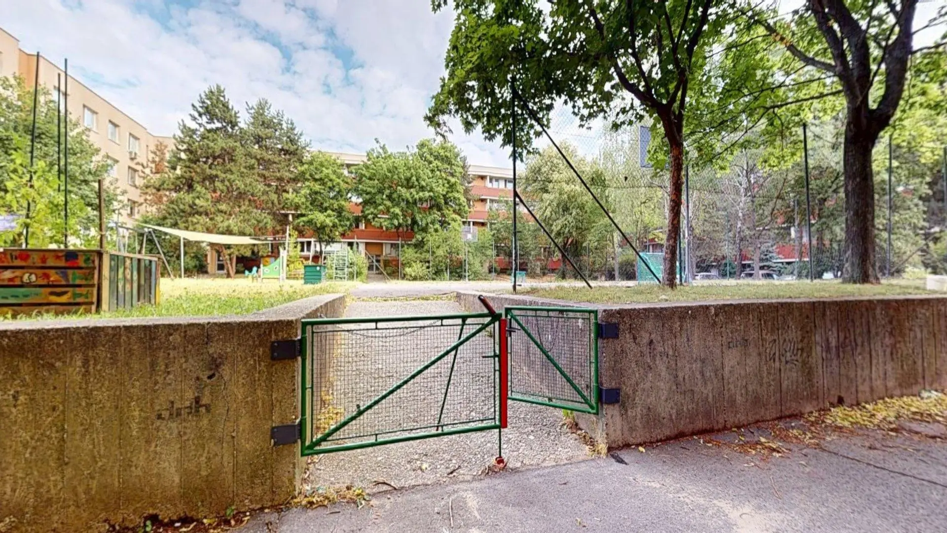 Svetlý 3-izbový byt s dvomi loggiami v srdci zelene, BA IV - Karlova Ves