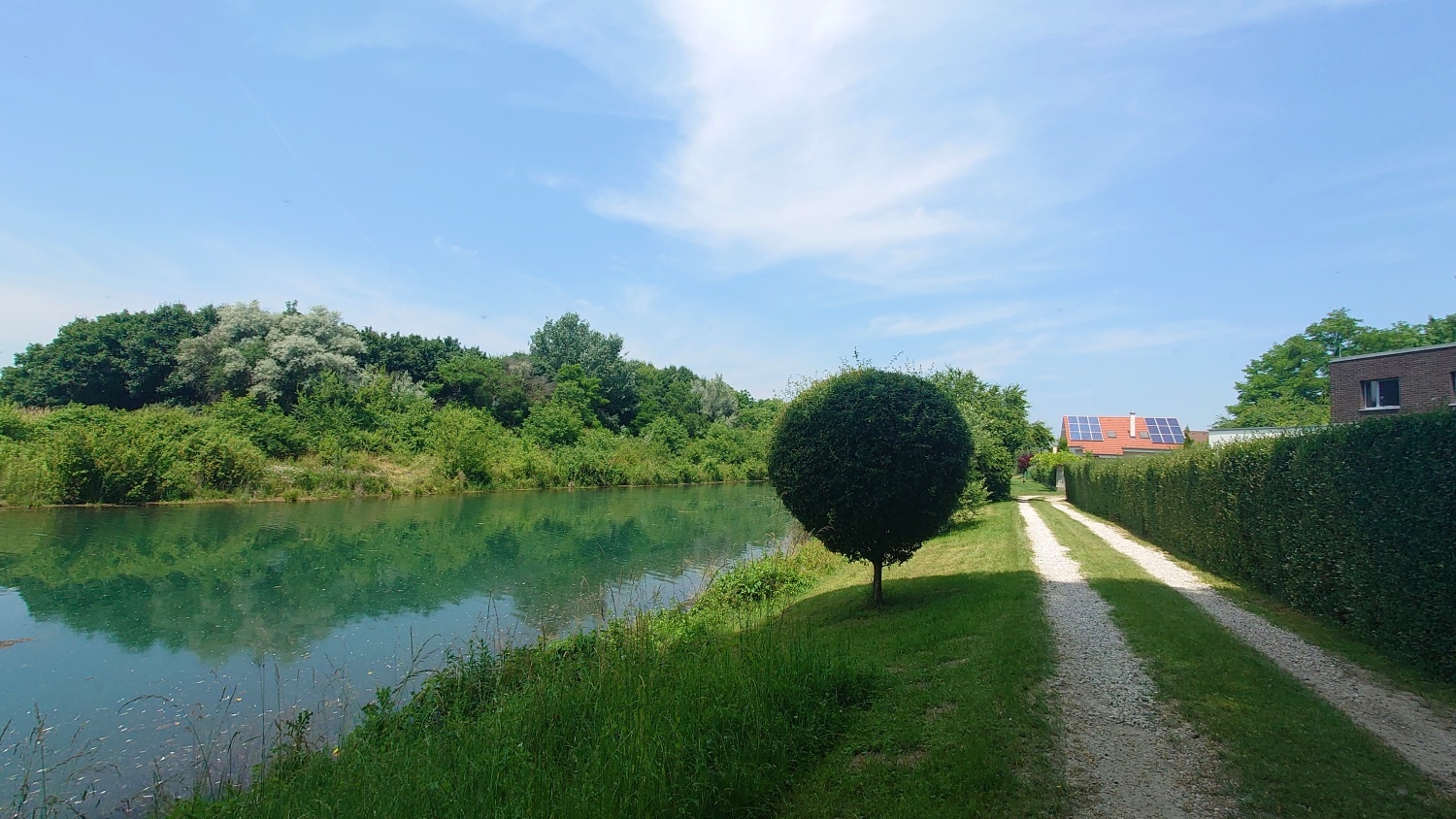 POZEMOK, SC - HAMULIAKOVO